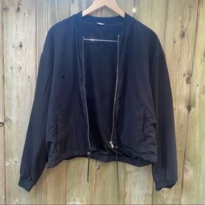 🌹4/16🌹Black bomber jacket